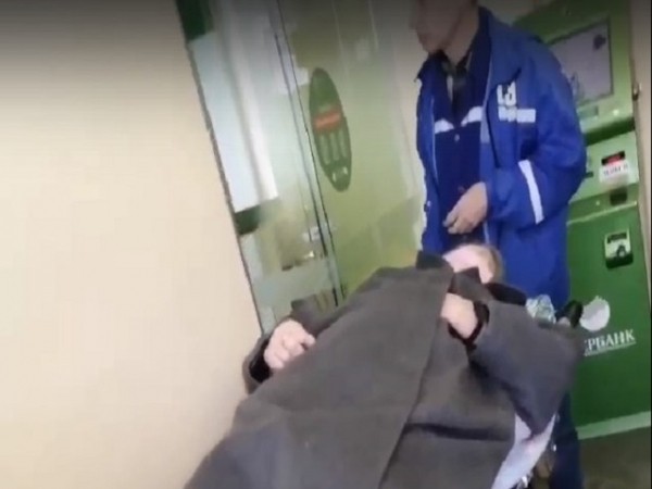 В Сбербанке прокомментировали инцидент с пенсионеркой в отделении банка в Орске