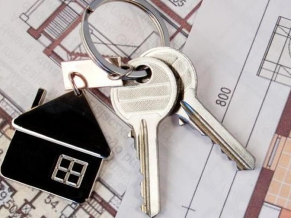 В Оренбуржье контролируют качество сиротских квартир