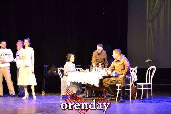 Вместо работы оренбургские вице-губернаторы играли в спектакле