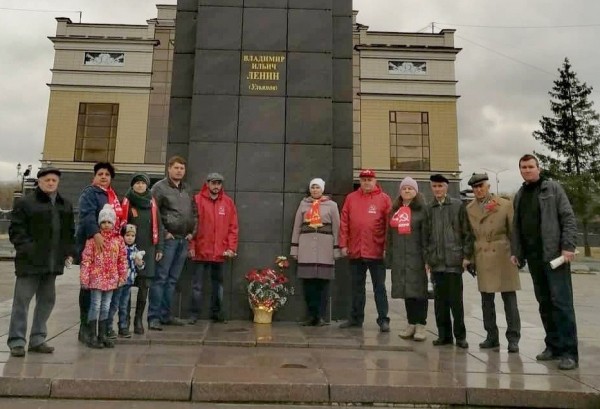 
Двойные стандарты в действии: на какие мероприятия в Оренбургской области можно приходить без масок?		