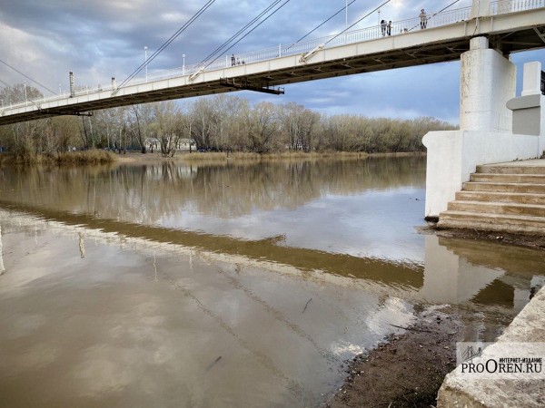 Восемь низководных мостов все еще закрыты из-за паводка в Оренбуржье