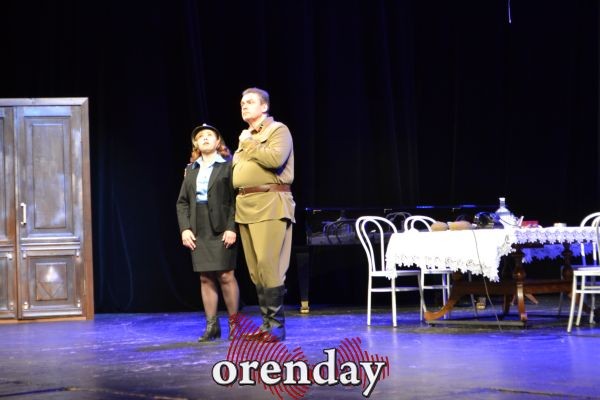 Вместо работы оренбургские вице-губернаторы играли в спектакле