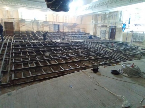 В Оренбурге идет капитальный ремонт в областной филармонии В Оренбурге идет капитальный ремонт в областной филармонии