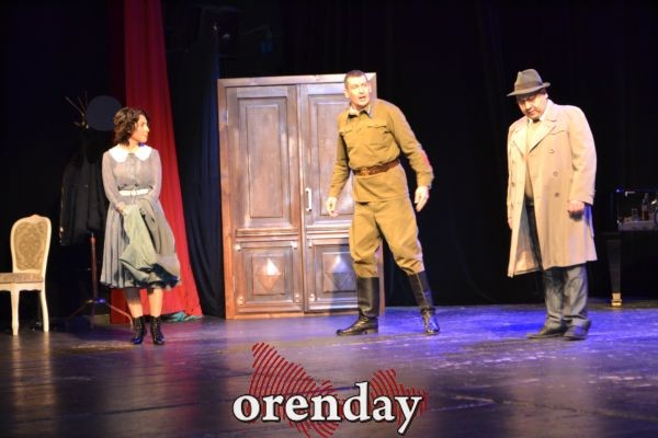 Вместо работы оренбургские вице-губернаторы играли в спектакле