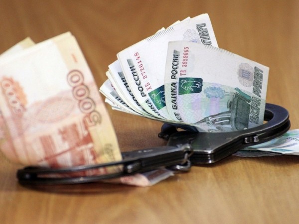 В Ленинском районном суде Оренбурга вынесли приговор адвокату-мошеннику