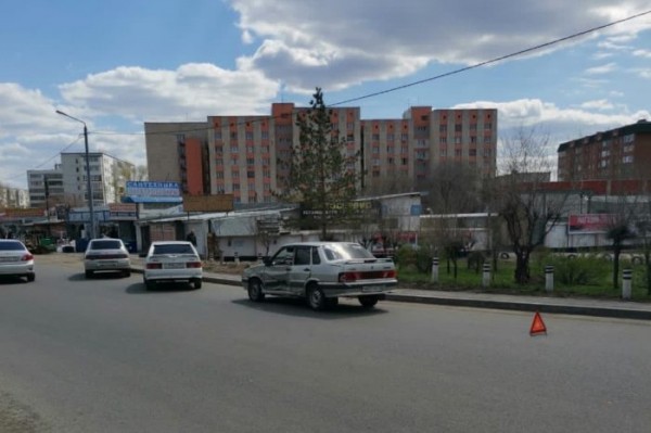 &laquo;Паровозик&raquo; на Промысловом. В Оренбурге столкнулись сразу четыре автомобиля