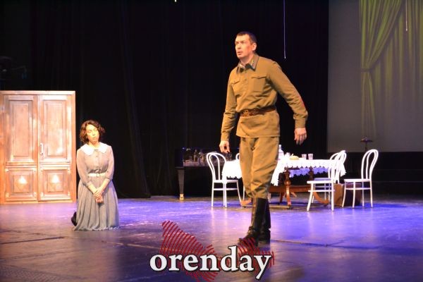 Вместо работы оренбургские вице-губернаторы играли в спектакле