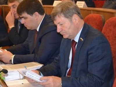 Парламентарий Владимир Фролов проиграл суд заксобу, лишившему его слова