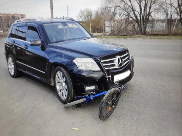 Водитель иномарки в Орске сбил 10-летнюю велосипедистку