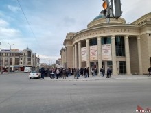 В Оренбурге сторонники Навального водили хоровод