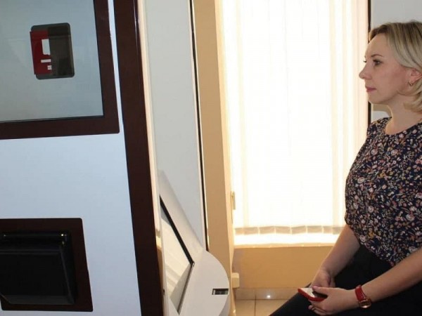 В Оренбуржье тестируют комплексы &laquo;Криптобиокабина&raquo; по получению загранпаспортов