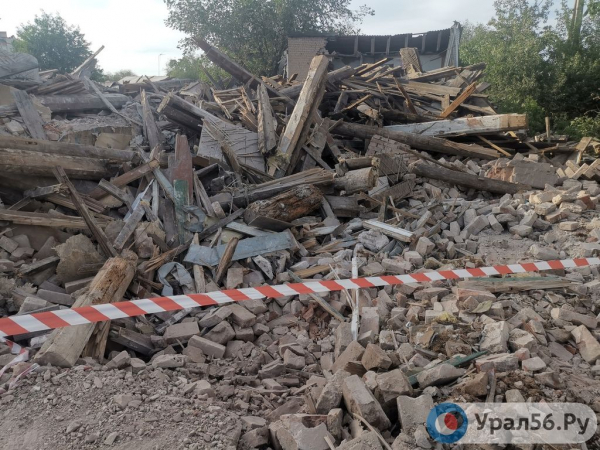 
В Оренбурге снесли еще одно старое здание 		