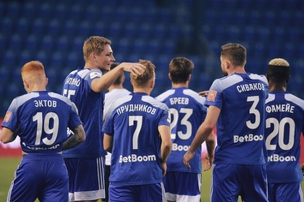 ФК "Оренбург" не получил лицензию на участие в Российской Премьер-Лиге на следующий сезон ФК "Оренбург" не получил лицензию на участие в Российской Премьер-Лиге на следующий сезон