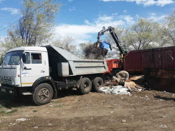 
ПАО &laquo;Орскнефтеоргсинтез&raquo; оказывает жителям города помощь в вывозе мусора		