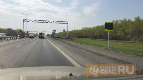 Под Оренбургом началось строительство надземных пешеходных переходов