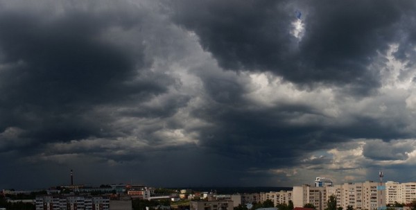 На Оренбуржье надвигаются ливни и грозы