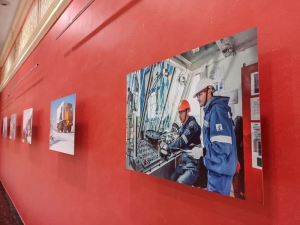 В &laquo;Армаде&raquo; открылась фотовыставка &laquo;Газпромнефть-Оренбурга&raquo; &laquo;По ту сторону объектива&raquo;