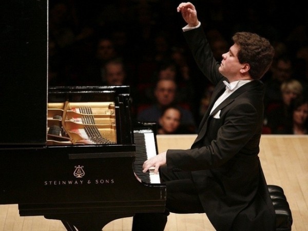 В Минкульте не сообщили, в какую сумму обошелся визит Дениса Мацуева в Оренбуржье