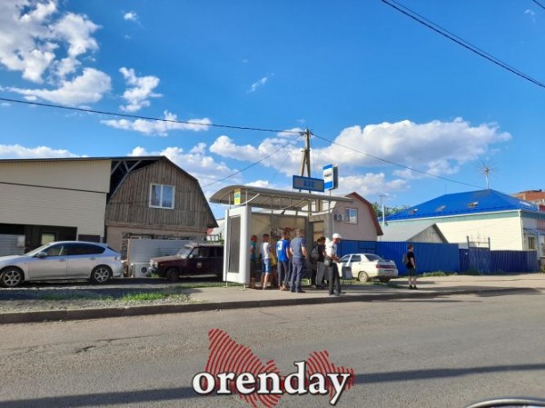 Мы нашли в Оренбурге идеальную остановку, и она не "умная"