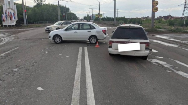 Три человека оказались в больнице после ДТП в Оренбурге