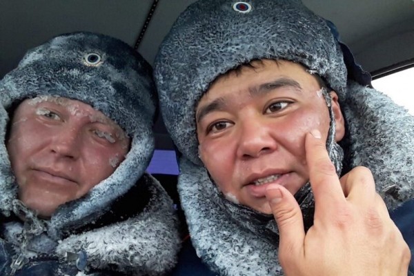 Оренбургские полицейские получили почетный знак «Золотая молодежь» Оренбургские полицейские получили почетный знак «Золотая молодежь»