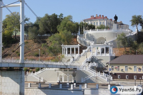 
Администрация Оренбурга не согласилась с обвинениями прокуратуры по поводу того, что реставрация спуска к реке Урал велась с грубыми нарушениями		