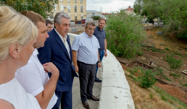 Комиссия выявила проблемы с ремонтом Елизаветинского спуска к Уралу в Оренбурге