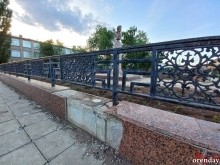 В Оренбурге памятник Пушкину уходит в забытье