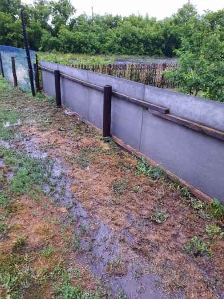 В Оренбуржье из-за сильного дождя затопило село Плешаново В Оренбуржье из-за сильного дождя затопило село Плешаново