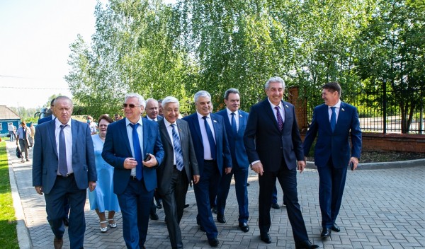 Парламентарии Приволжья &laquo;ЗА&raquo; развитие внутреннего туризма