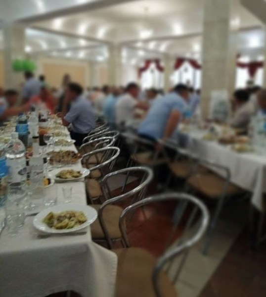 В столовой правительства Оренбуржья прошел банкет, несмотря на ковидные запреты