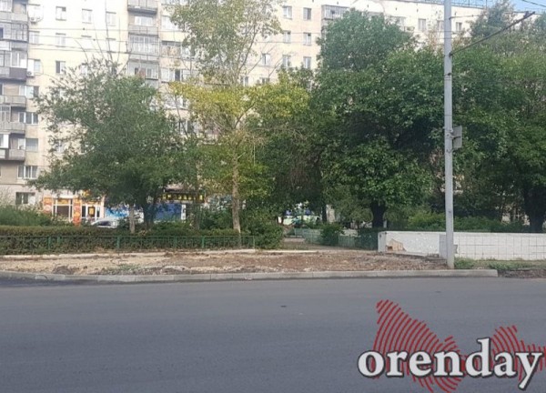 В Оренбурге аварийный переход на Пролетарской по-прежнему ждёт ремонта