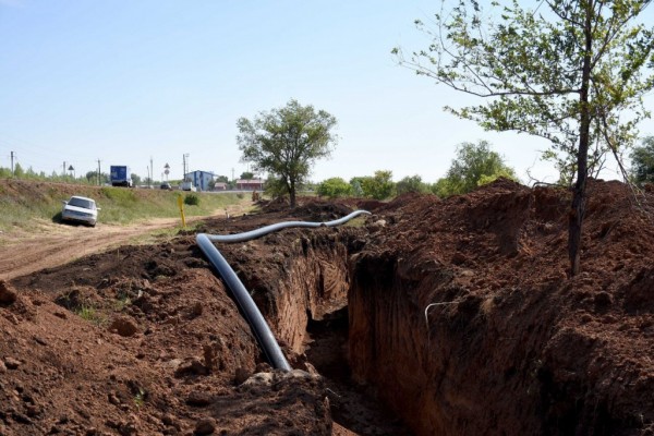 В оренбургском поселке Каргала продолжается строительство водовода в рамках национального проекта &laquo;Жилье и городская среда&raquo;