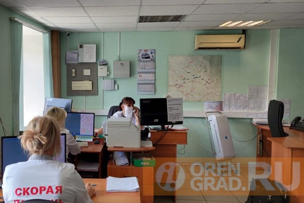 Сотрудники скорой помощи в районах Оренбуржья стали получать зарплату на уровне областного центра