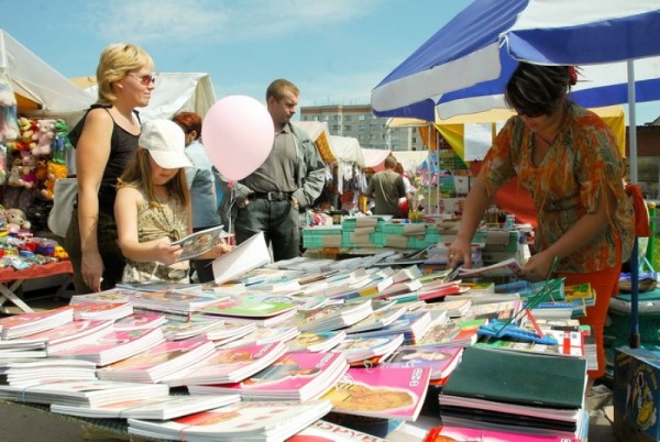 В Оренбуржье стартовала акция «Соберем ребенка в школу» В Оренбуржье стартовала акция «Соберем ребенка в школу»