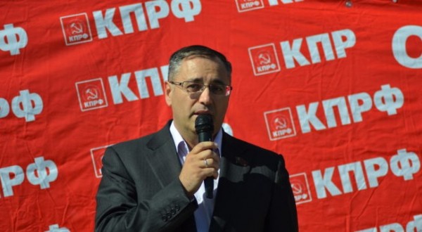 Фролов против Амелина: политики обменялись уколами в соцсетях после конфликта на выборах