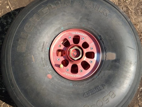 В Бугуруслане при взлёте у учебного самолёта оторвалось колесо шасси