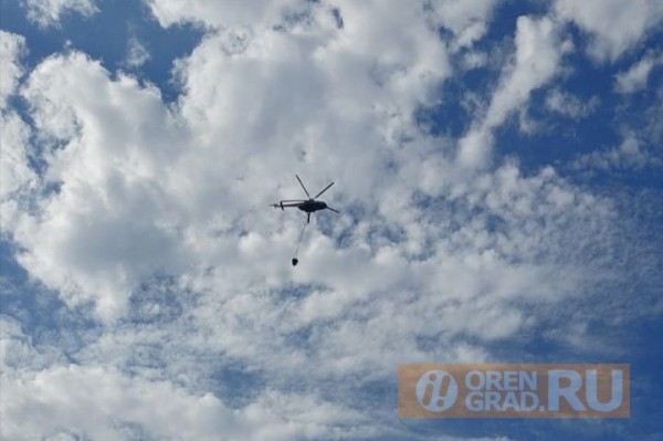 В Оренбурге третий день продолжается борьба с природным пожаром