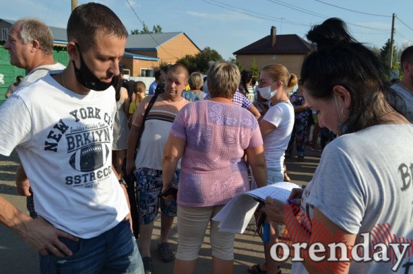 Что вынудило жителей Жилгородка Оренбургского района выйти на стихийный митинг Что вынудило жителей Жилгородка Оренбургского района выйти на стихийный митинг