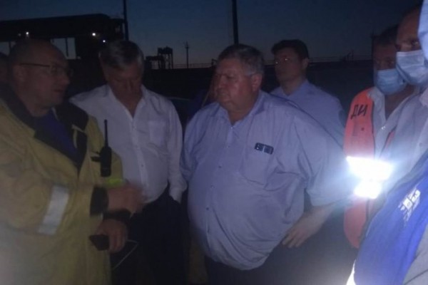 МЧС: Угрозы газзаводу нет