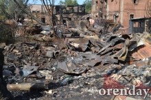 Пожарные спасали административные здания, а не наши дома: погорельцы - о пожаре в центре Оренбурга