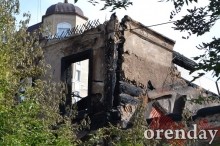 Пожарные спасали административные здания, а не наши дома: погорельцы - о пожаре в центре Оренбурга Пожарные спасали административные здания, а не наши дома: погорельцы - о пожаре в центре Оренбурга