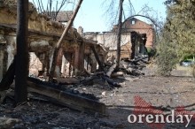 Пожарные спасали административные здания, а не наши дома: погорельцы - о пожаре в центре Оренбурга