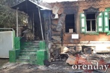 Пожарные спасали административные здания, а не наши дома: погорельцы - о пожаре в центре Оренбурга Пожарные спасали административные здания, а не наши дома: погорельцы - о пожаре в центре Оренбурга