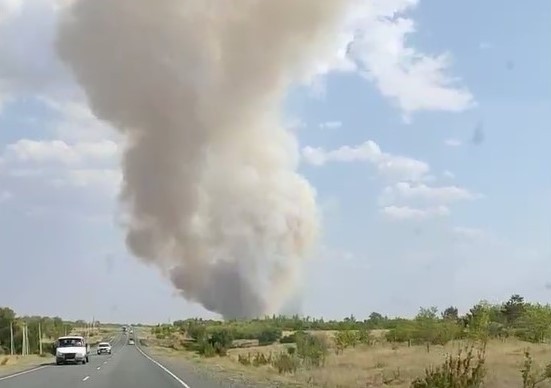В Оренбуржье снова полыхают несколько природных пожаров В Оренбуржье снова полыхают несколько природных пожаров