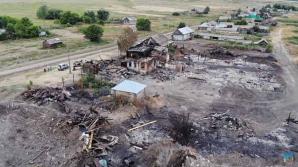 В Кирсаново два инвалида выживают в полуразрушенном доме и с ужасом ждут осени