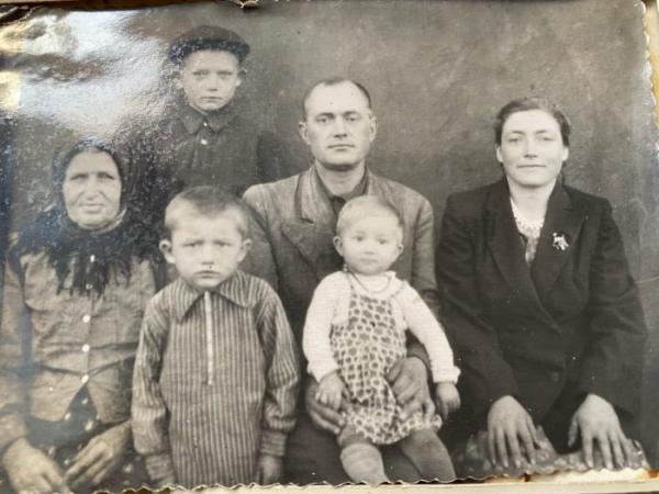 &laquo;Нужно любить жизнь!&raquo; Старейший донор Оренбуржья Татьяна Ефанова отметила 95-летие