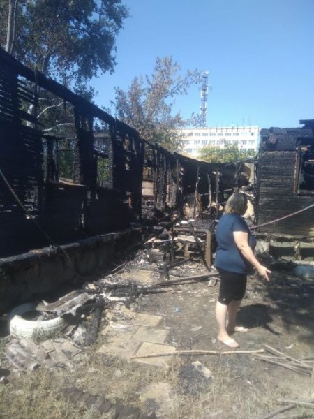 Погорельцам из барака в Оренбурге срочно нужна помощь
