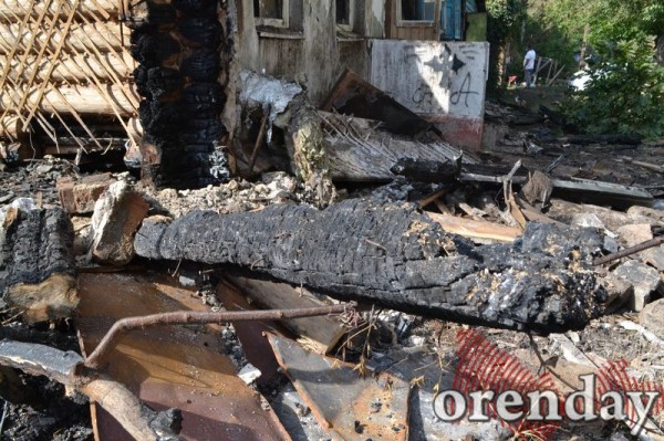 Пожарные спасали административные здания, а не наши дома: погорельцы - о пожаре в центре Оренбурга