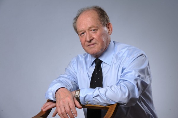 Руководитель Оренбургского театра драмы Рифкат Исрафилов готовится к юбилею Руководитель Оренбургского театра драмы Рифкат Исрафилов готовится к юбилею